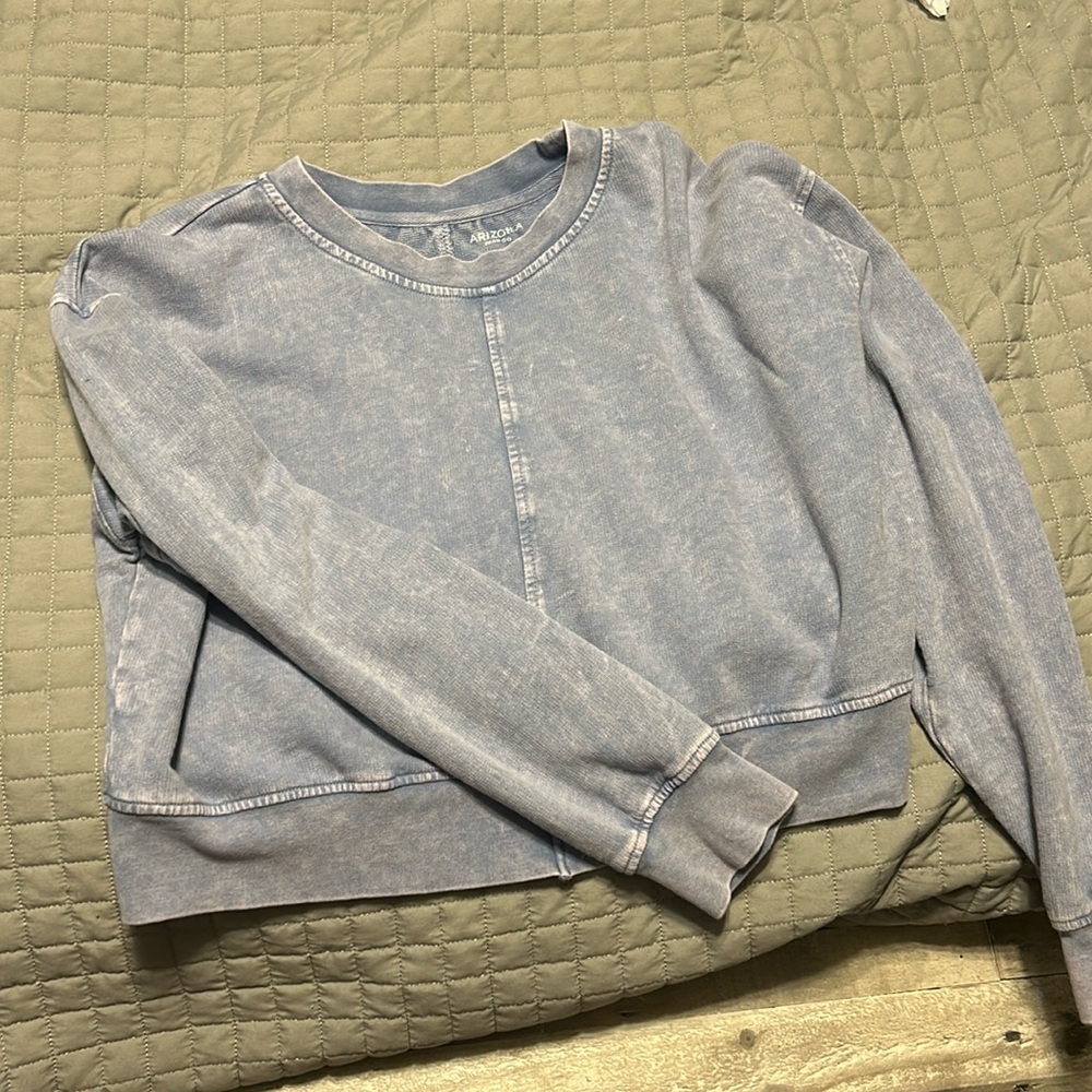 Arizona jean co, bluish purple sweater cropped